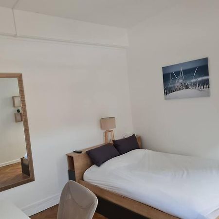 Bel Appartement 3 Suites Privatives Hyper Centre Tourcoing Exterior photo